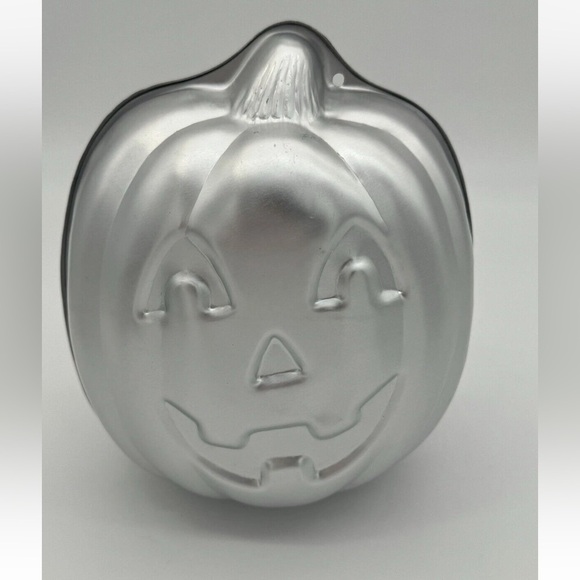 Wilton Halloween 3D Stand Up JACK-O-LANTERN Pumpkin Baking Cake Pan Vintage - Picture 7 of 9